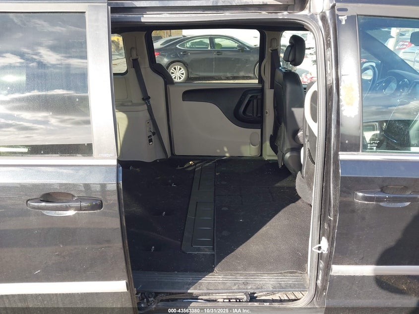 2014 Dodge Grand Caravan Sxt 30Th Anniversary VIN: 2C4RDGCG2ER267988 Lot: 43563380