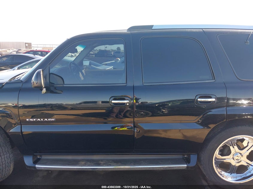 2002 Cadillac Escalade Standard VIN: 1GYEC63T52R104952 Lot: 43563389