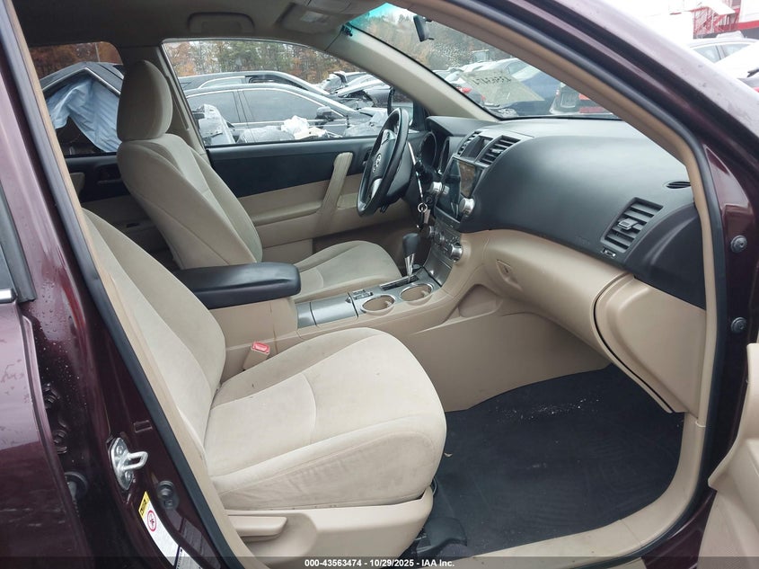 2012 Toyota Highlander Base V6 VIN: 5TDBK3EH1CS145696 Lot: 43563474