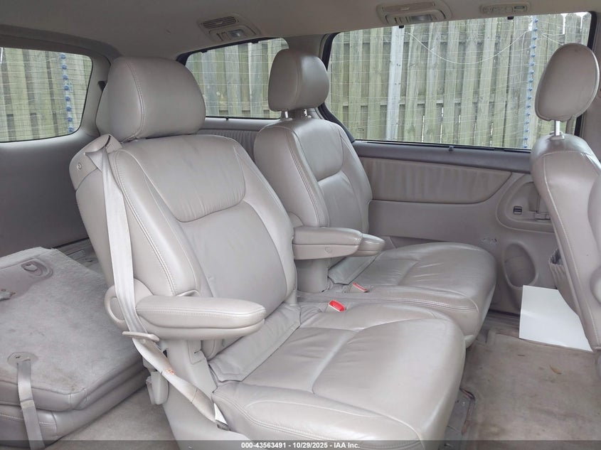 5TDZA22C04S049466 2004 TOYOTA SIENNA photo no. 8