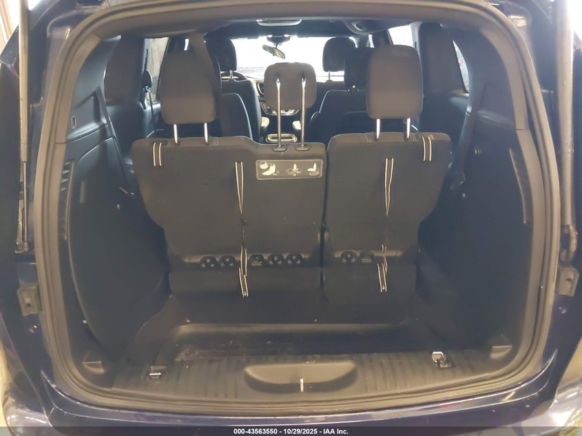 2018 Chrysler Pacifica Touring Plus VIN: 2C4RC1FG5JR315165 Lot: 43563550