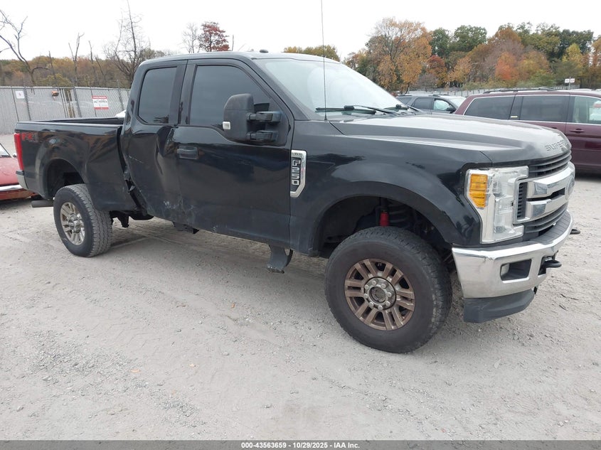 FORD F-250 XLT
