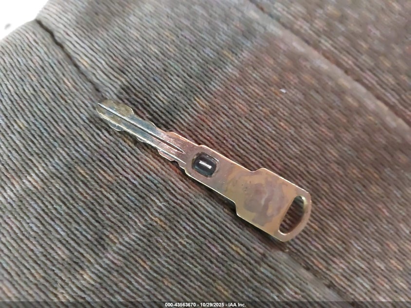 2001 Buick Century Custom VIN: 2G4WS52J511133166 Lot: 43563670