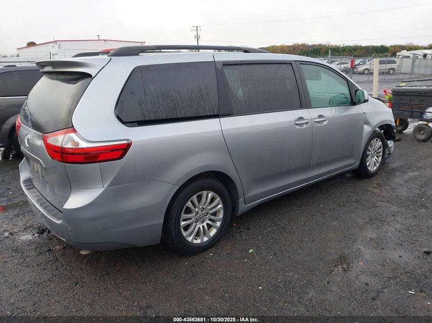 5TDYK3DC5GS721716 2016 TOYOTA SIENNA photo no. 4