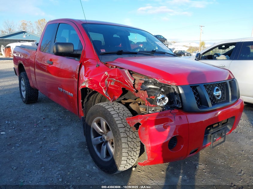 NISSAN TITAN S