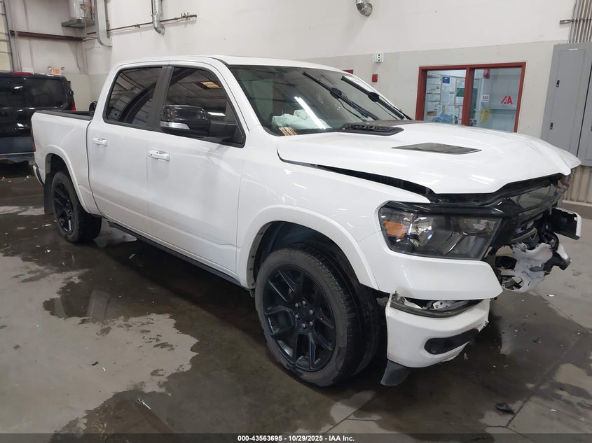 RAM 1500 LARAMIE 4X4 5 7 BOX