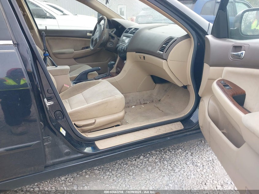 1HGCM56796A109290 2006 HONDA ACCORD photo no. 5