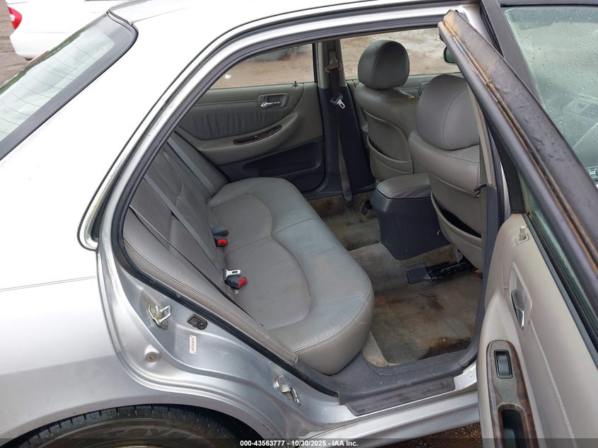 1HGCG16542A034703 2002 HONDA ACCORD photo no. 8