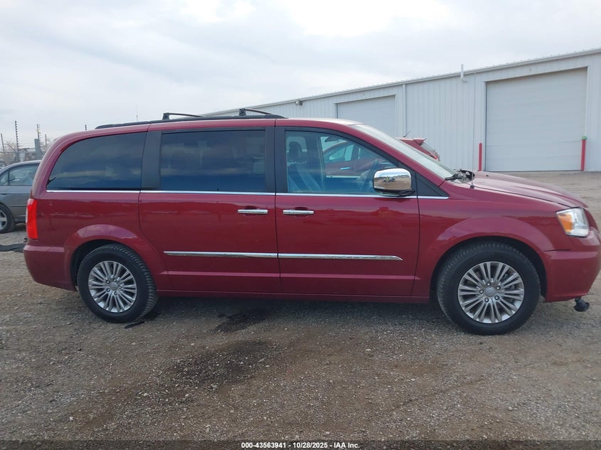 2015 Chrysler Town & Country Touring-L VIN: 2C4RC1CG5FR584164 Lot: 43563941