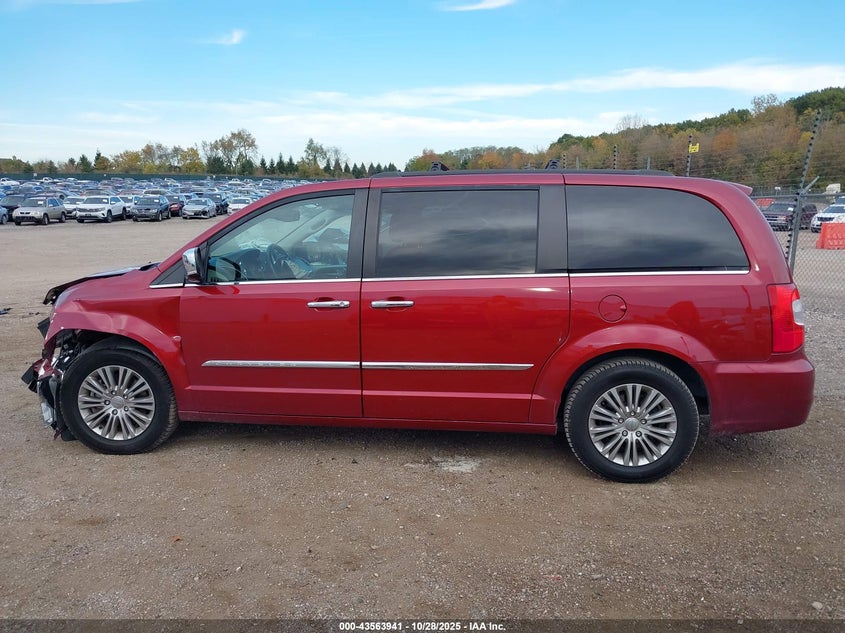 2015 Chrysler Town & Country Touring-L VIN: 2C4RC1CG5FR584164 Lot: 43563941