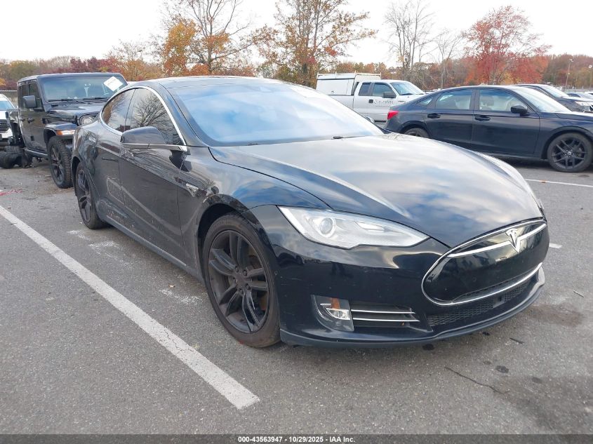2015 Tesla Model S 70D/85D/P85D VIN: 5YJSA1E20FF117996 Lot: 43563947