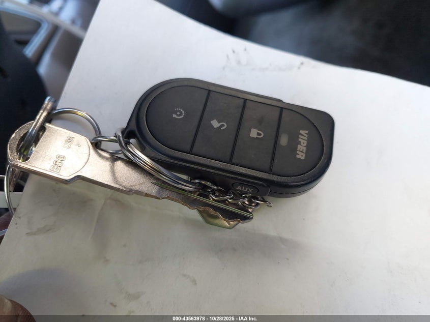 1996 Chevrolet Suburban K1500 VIN: 3GNFK16R9TG163690 Lot: 43563978