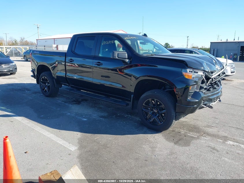 CHEVROLET SILVERADO 1500 4WD SHORT BED CUSTOM/4WD STANDARD BED CUSTOM