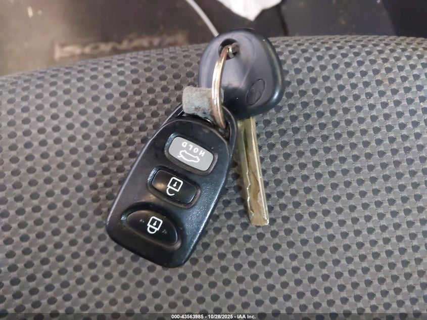 2013 HYUNDAI SONATA GLS 5NPEB4AC2DH683361