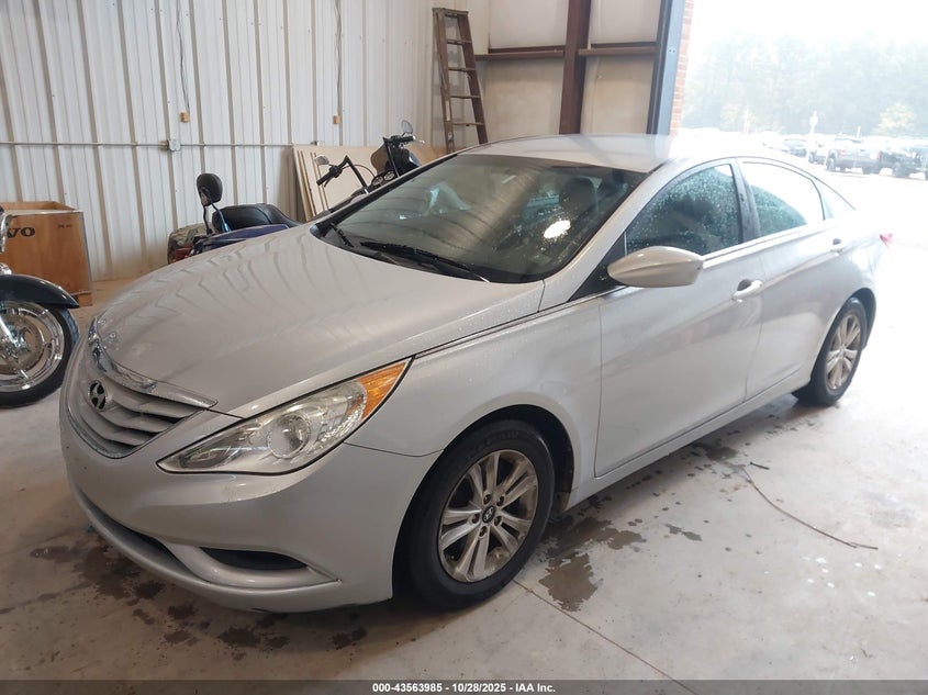 2013 HYUNDAI SONATA GLS 5NPEB4AC2DH683361