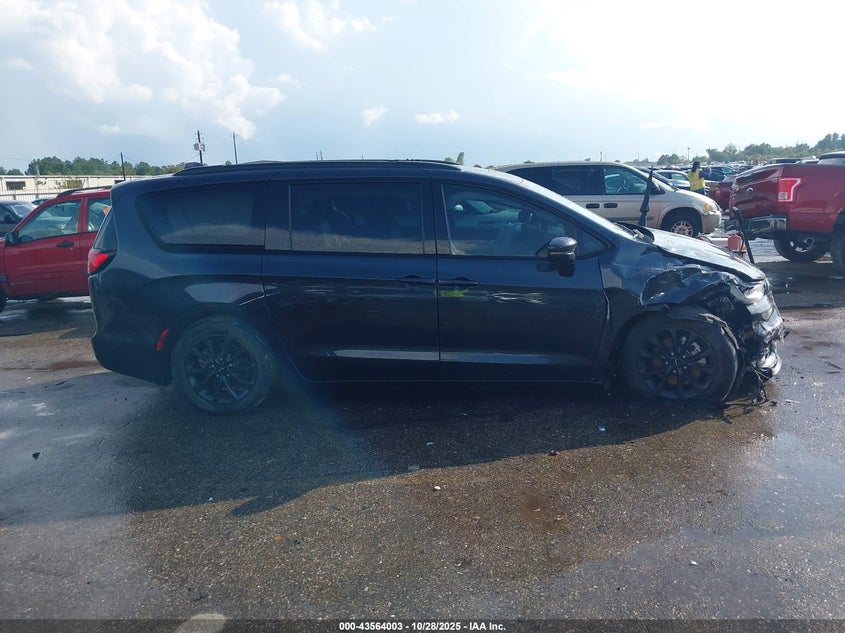 2021 Chrysler Pacifica Touring L VIN: 2C4RC1BG6MR567906 Lot: 43564003