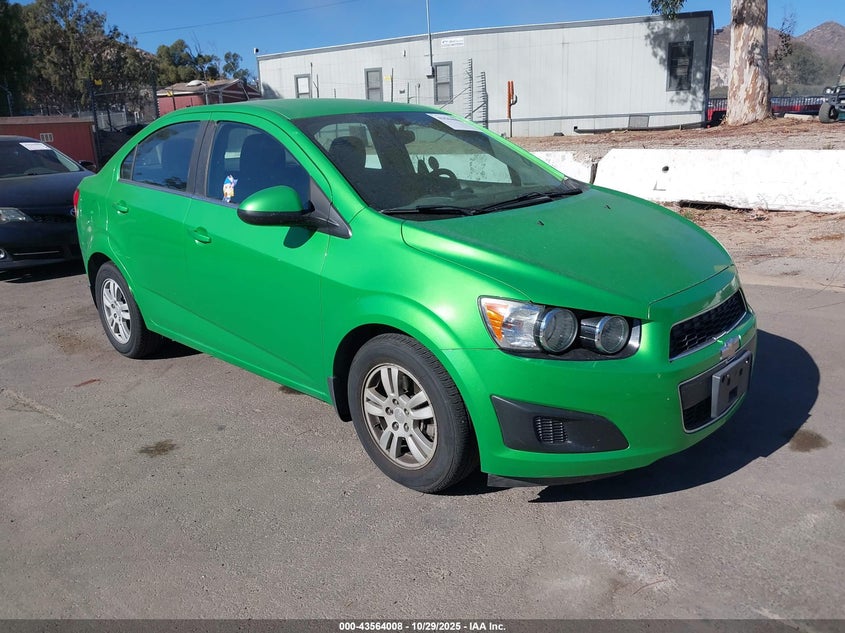 CHEVROLET SONIC LT AUTO
