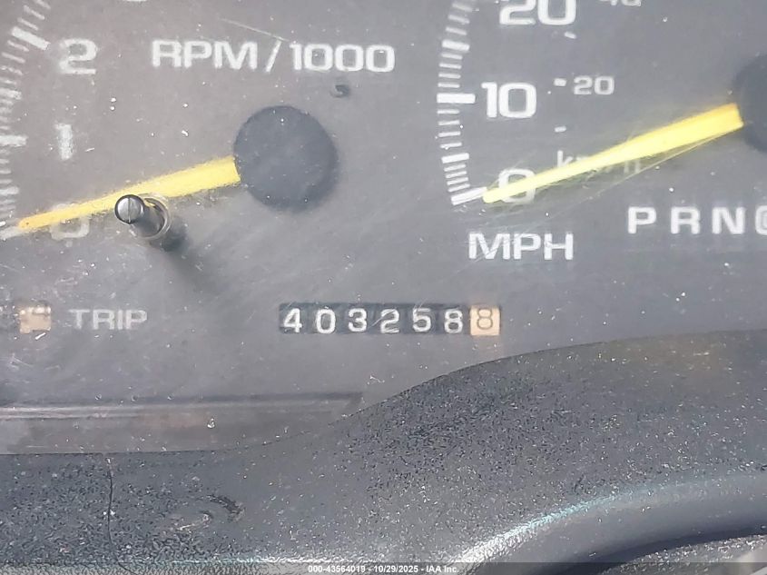 1998 Chevrolet C1500 Fleetside VIN: 2GCEC19M0W1264583 Lot: 43564019