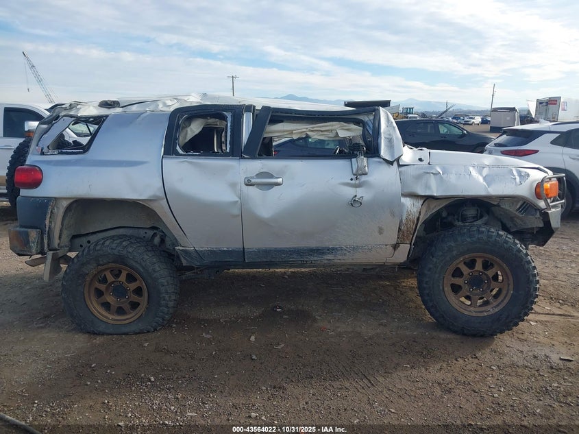 2007 Toyota Fj Cruiser VIN: JTEBU11F170017076 Lot: 43564022