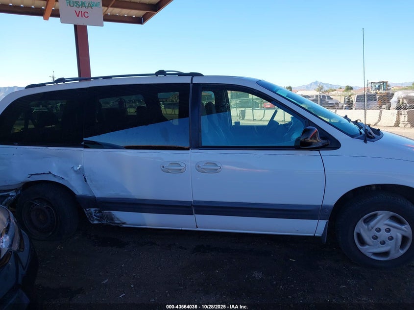 2000 Dodge Grand Caravan Se VIN: 1B4GP44G4YB581993 Lot: 43564036