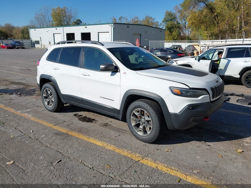 JEEP CHEROKEE TRAILHAWK 4X4