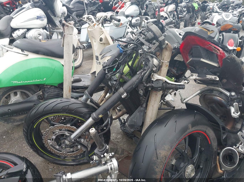 2017 Kawasaki Zr900 black null gasoline JKAZR2A13HDA16114 photo #3