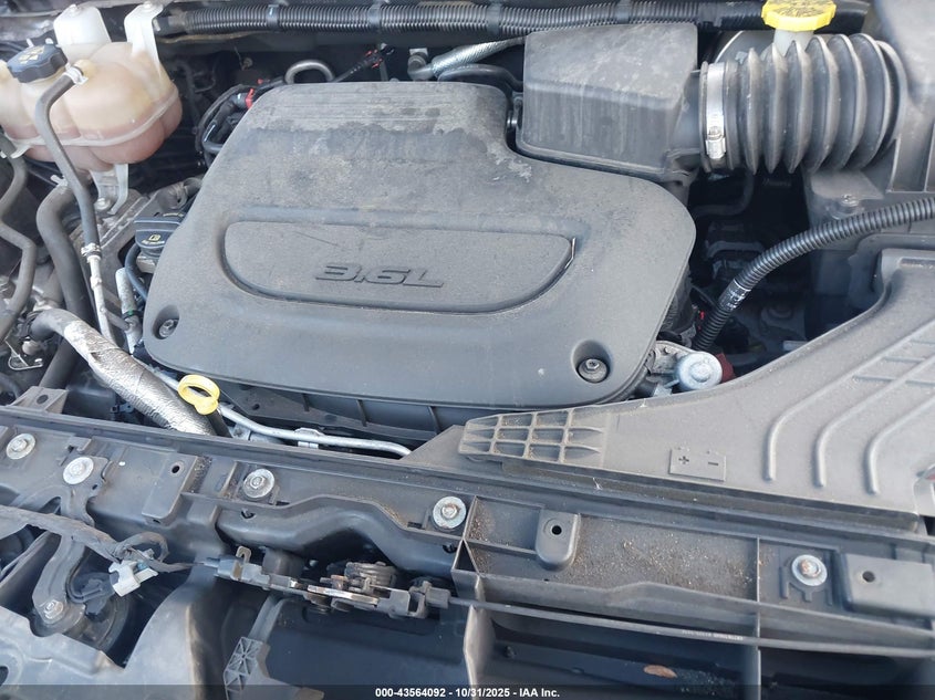 2019 Chrysler Pacifica Touring L VIN: 2C4RC1BG1KR625112 Lot: 43564092