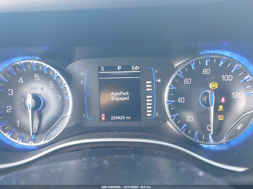 2019 Chrysler Pacifica Touring L VIN: 2C4RC1BG1KR625112 Lot: 43564092