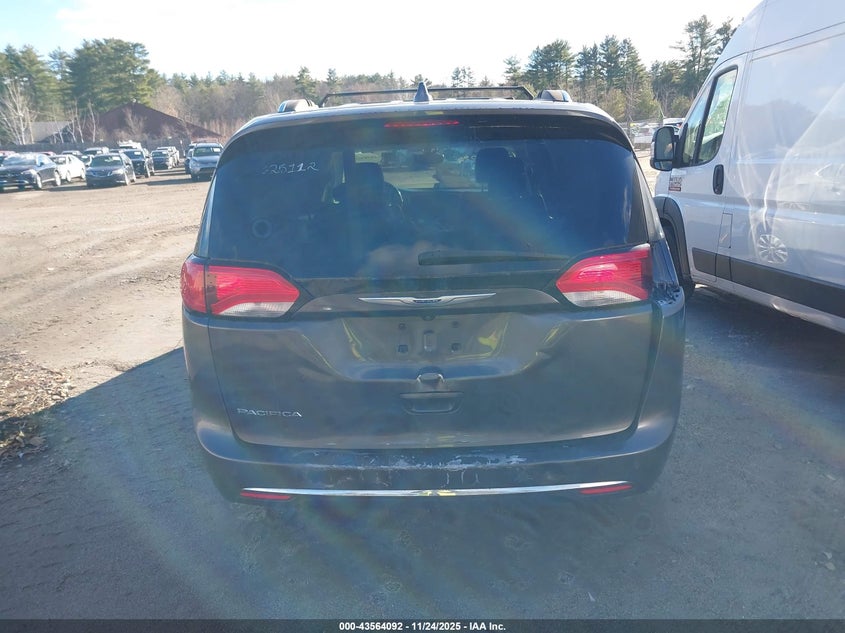 2019 Chrysler Pacifica Touring L VIN: 2C4RC1BG1KR625112 Lot: 43564092