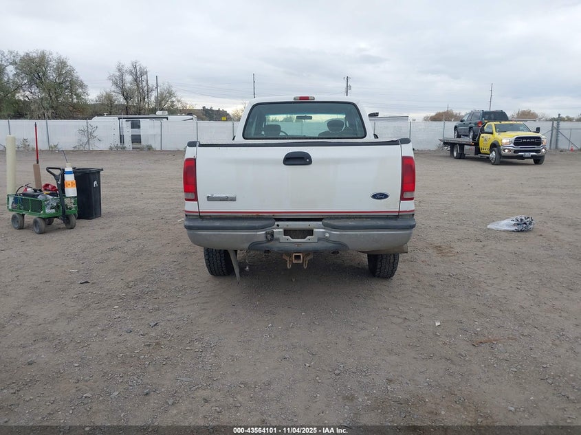2004 Ford F-350 Lariat/Xl/Xlt VIN: 1FTSX31P54EB20340 Lot: 43564101
