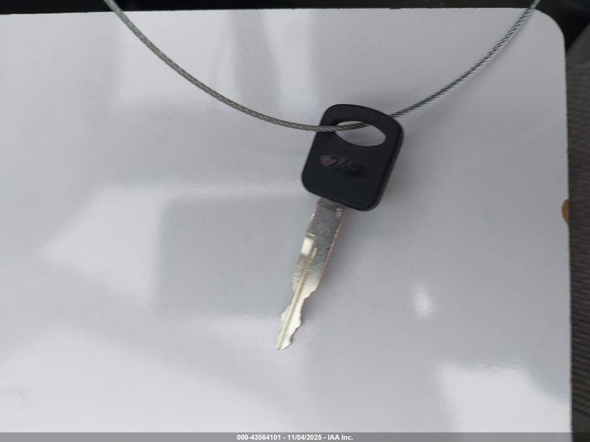 2004 Ford F-350 Lariat/Xl/Xlt VIN: 1FTSX31P54EB20340 Lot: 43564101