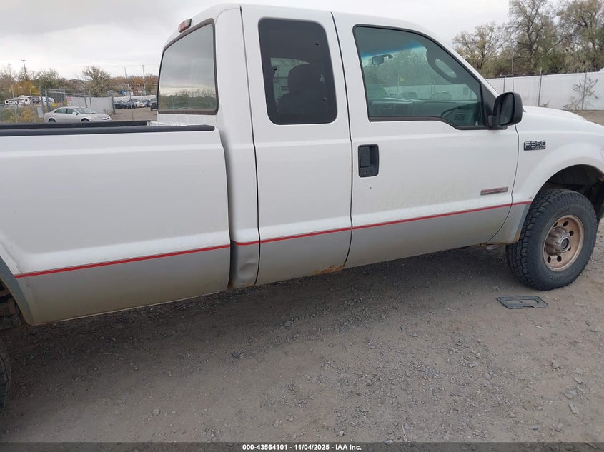 2004 Ford F-350 Lariat/Xl/Xlt VIN: 1FTSX31P54EB20340 Lot: 43564101