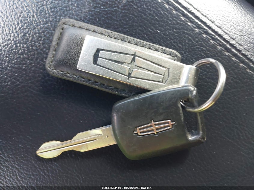 2003 Lincoln Navigator VIN: 5LMFU28R03LJ13519 Lot: 43564119