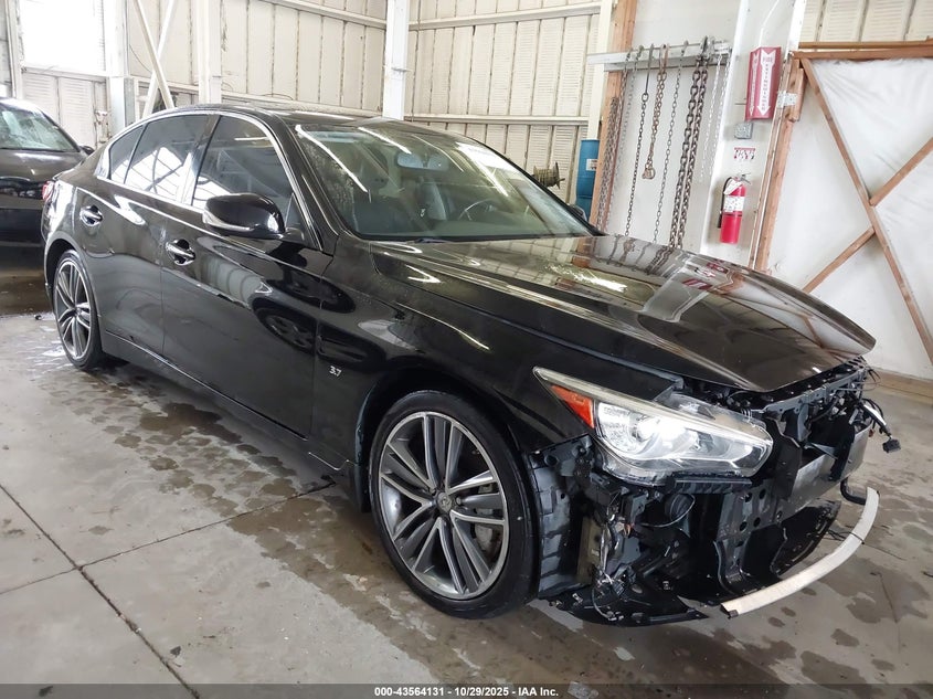 INFINITI Q50 SPORT