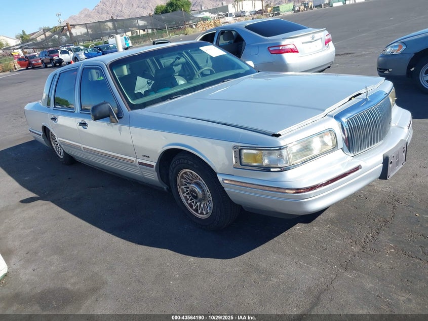 1996 Lincoln Town Car Executive