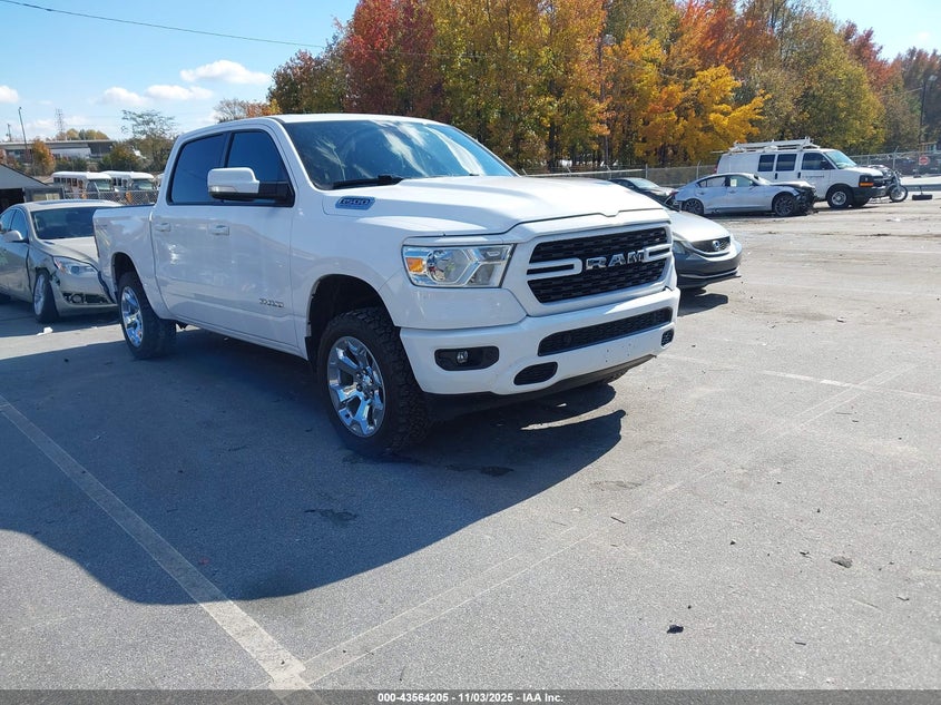 RAM 1500 BIG HORN 4X4 5 7 BOX