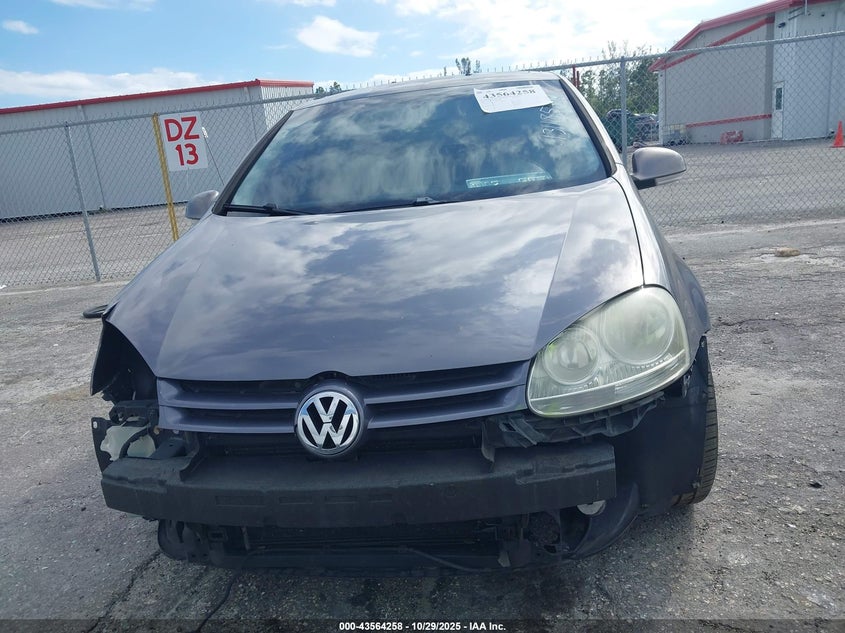 2007 Volkswagen Rabbit 4-Door VIN: WVWCR71K77W131185 Lot: 43564258