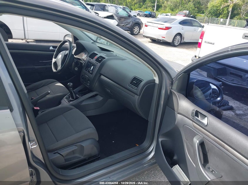 WVWCR71K77W131185 2007 VOLKSWAGEN GOLF photo no. 5