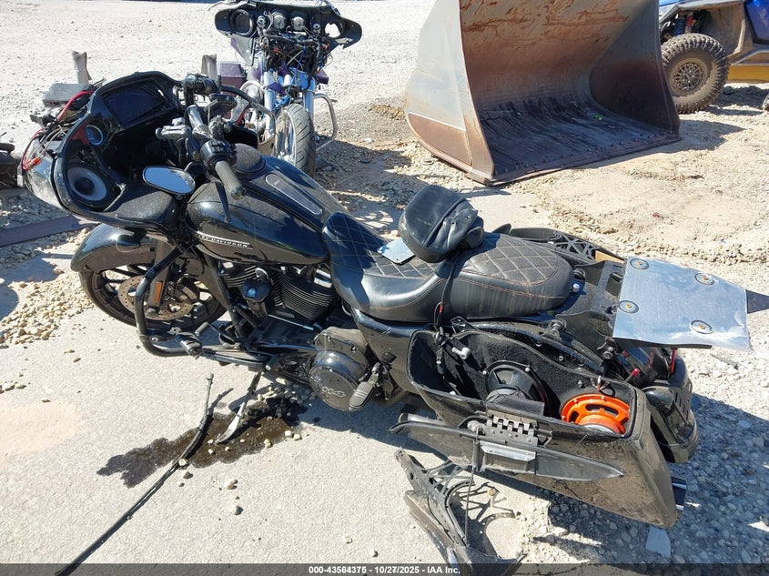 1HD1KTP14KB607359 2019 HARLEY-DAVIDSON ROAD GLIDE photo no. 3