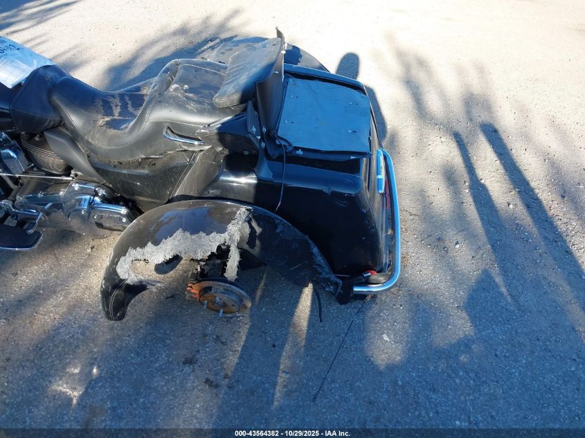 2012 Harley-Davidson Flhtcutg Tri Glide Ultra Classic VIN: 1HD1MAM18CB857840 Lot: 43564382