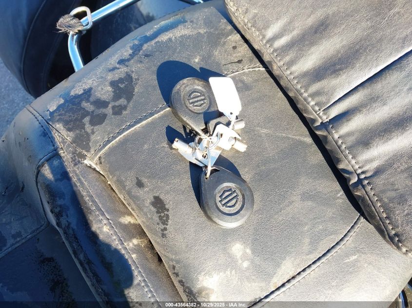 2012 Harley-Davidson Flhtcutg Tri Glide Ultra Classic VIN: 1HD1MAM18CB857840 Lot: 43564382