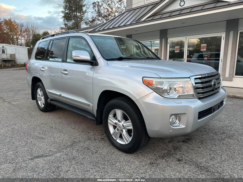 TOYOTA LAND CRUISER V8
