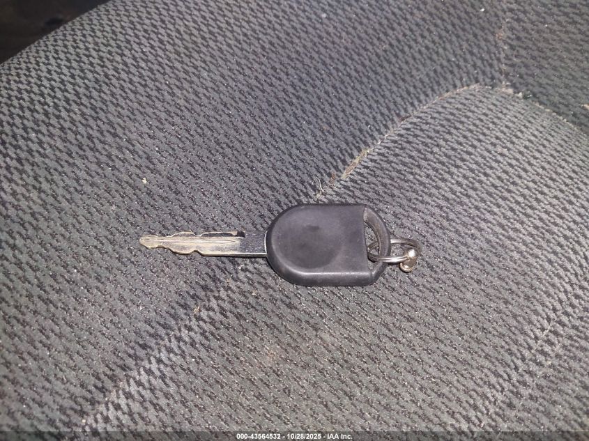 2002 Ford Explorer Xlt VIN: 1FMZU73E12UA04366 Lot: 43564532