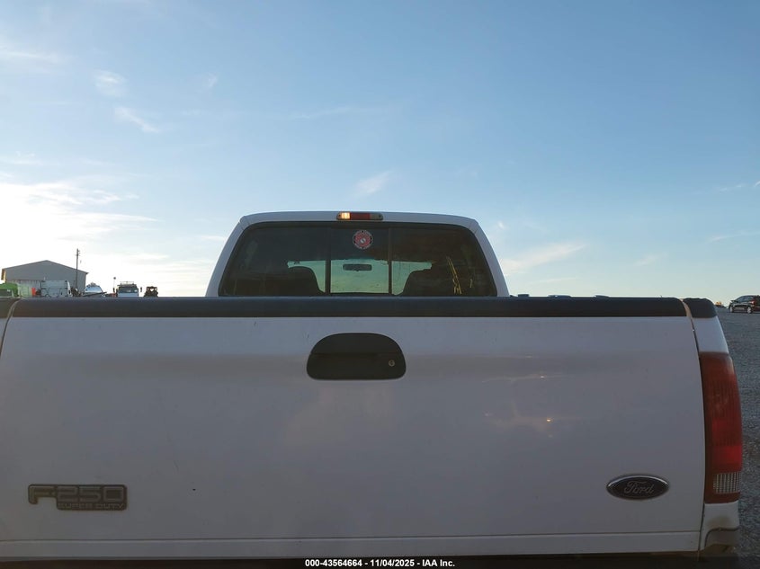 2004 Ford F-250 Lariat/Xl/Xlt VIN: 1FTNW21L34EB37371 Lot: 43564664