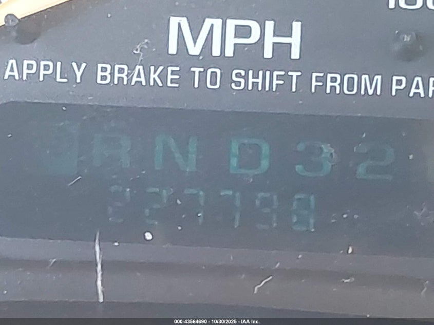 2002 Chevrolet Tahoe Lt VIN: 1GNEK13Z12R138197 Lot: 43564690