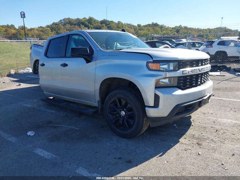 CHEVROLET SILVERADO 1500 4WD SHORT BED CUSTOM