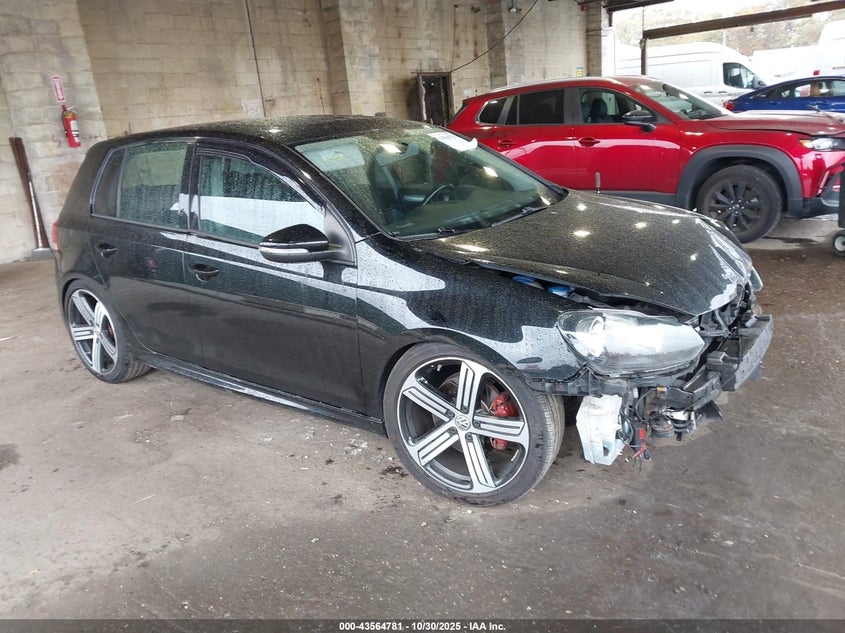 VOLKSWAGEN GOLF 4-DOOR