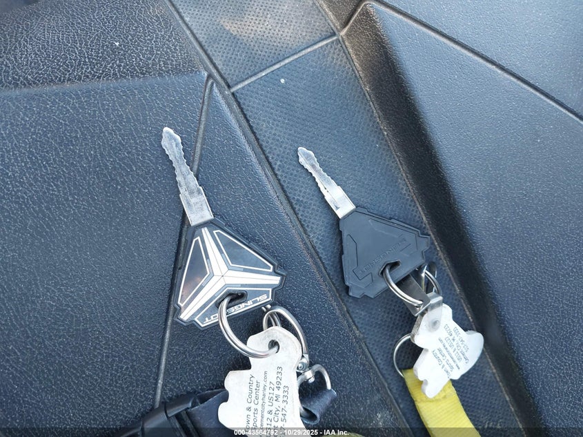 2016 Polaris Slingshot Sl VIN: 57XAAPFA5G7115888 Lot: 43564792