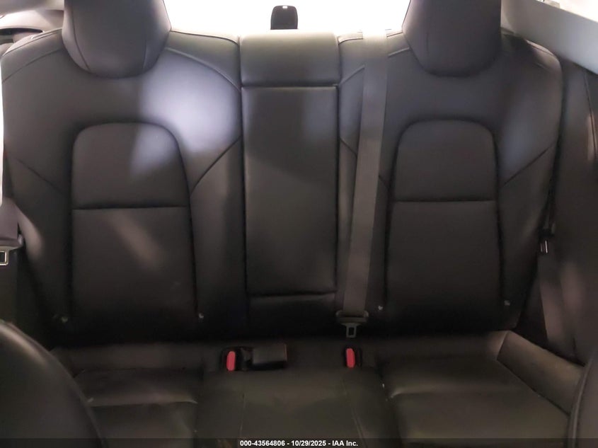 2018 Tesla Model 3 Long Range/Performance VIN: 5YJ3E1EB8JF054521 Lot: 43564806