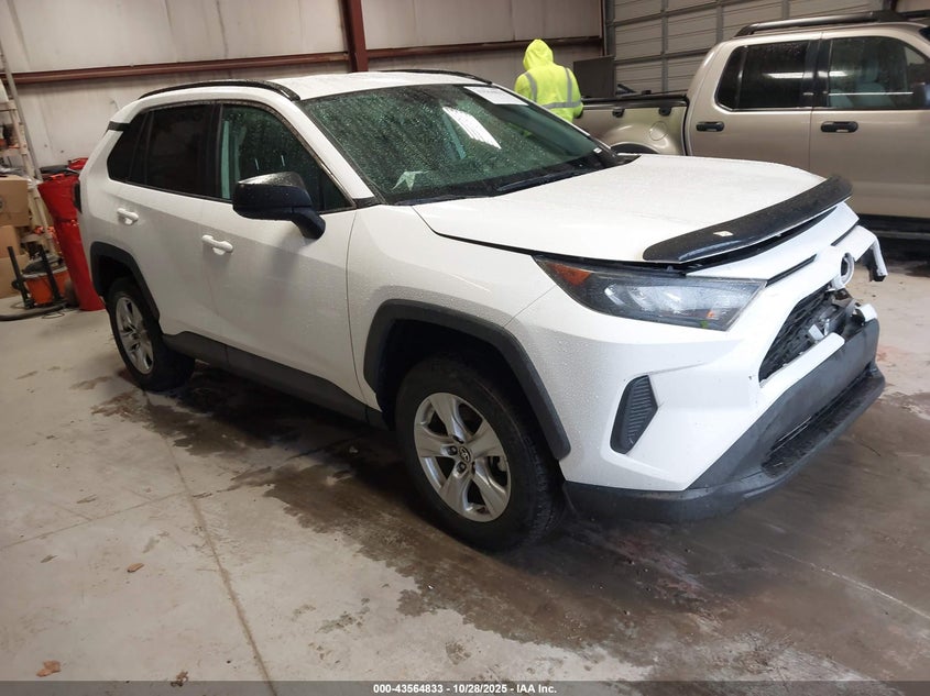 TOYOTA RAV4 LE